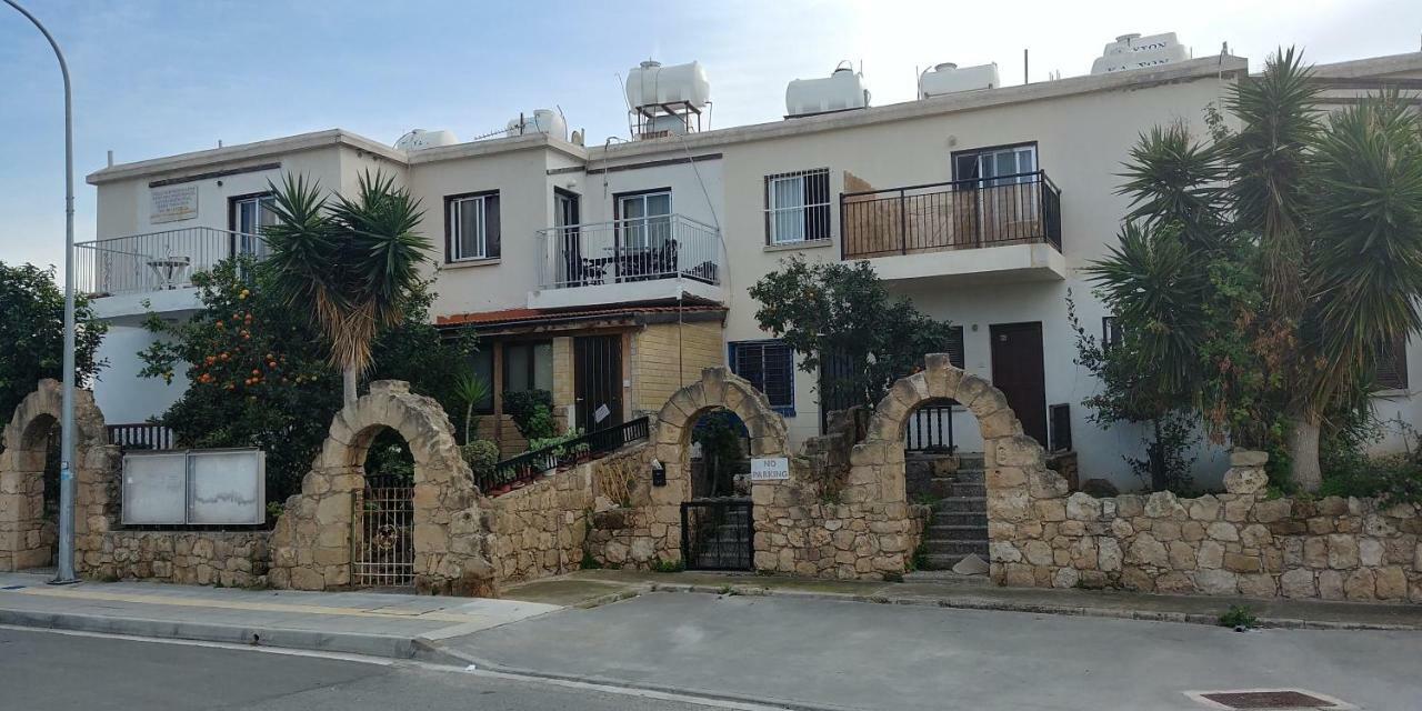Luxury Apartment In Light House Beach Paphos Exteriér fotografie